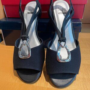 IMPO Navy Blue 8.5 sandal